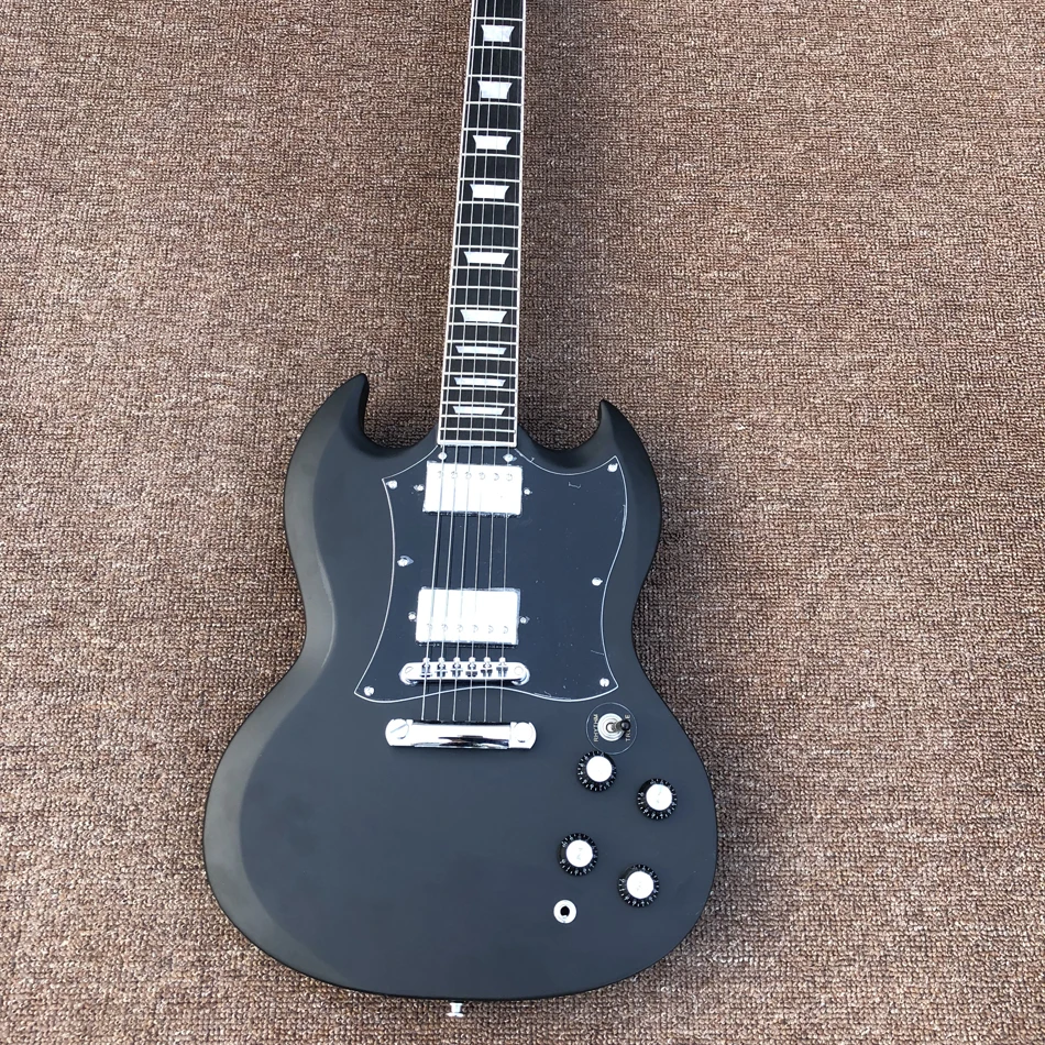 Hot Sale Electric Guitar,G400,Black Matte,Chrome Hardware,High Quality,Free Shipping
Hot Sale Electric Guitar,G400,Black Matte,Chrome Hardware,High Quality,Free Shipping