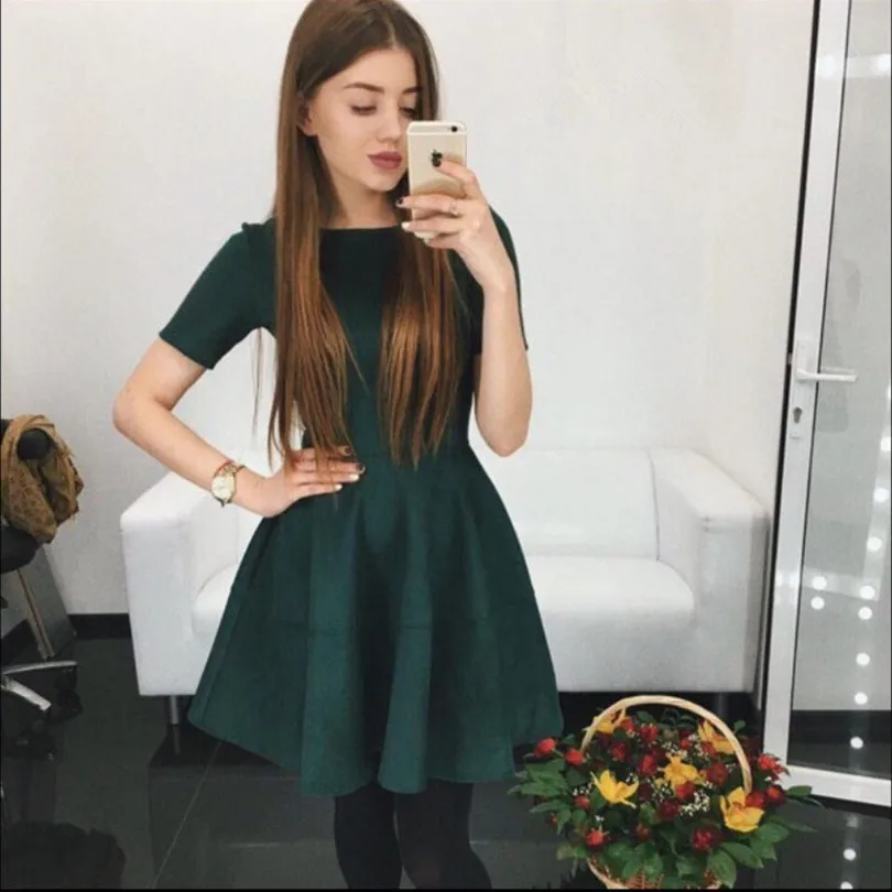 TAOVK Women's Costume Solid color Round neck Short sleeve suede A-line slim fit and knee dress
TAOVK Women's Costume Solid color Round neck Short sleeve suede A-line slim fit and knee dress