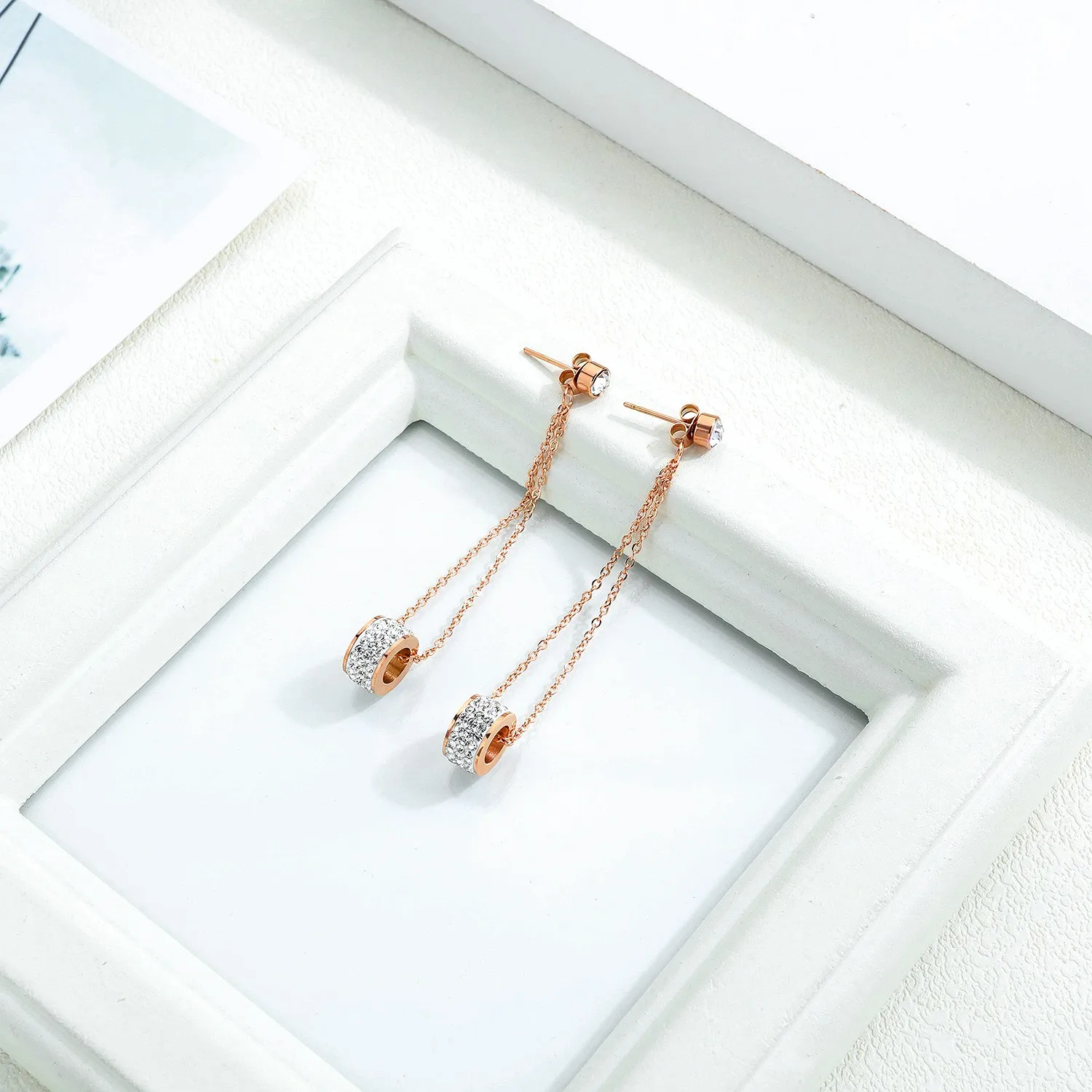 Cyue Fashion Design Rose Titanium Steel Stud Earrings Dangle Chain With Pave Cz For Women Jewelry Cse21017
Cyue Fashion Design Rose Titanium Steel Stud Earrings Dangle Chain With Pave Cz For Women Jewelry Cse21017