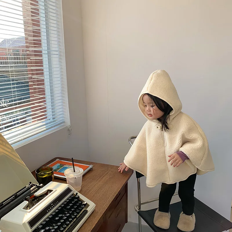 Girls berber Fleece hooded cloak clothes winter children velvet thicken warm outerwear Tops 1-6Y
Girls berber Fleece hooded cloak clothes winter children velvet thicken warm outerwear Tops 1-6Y