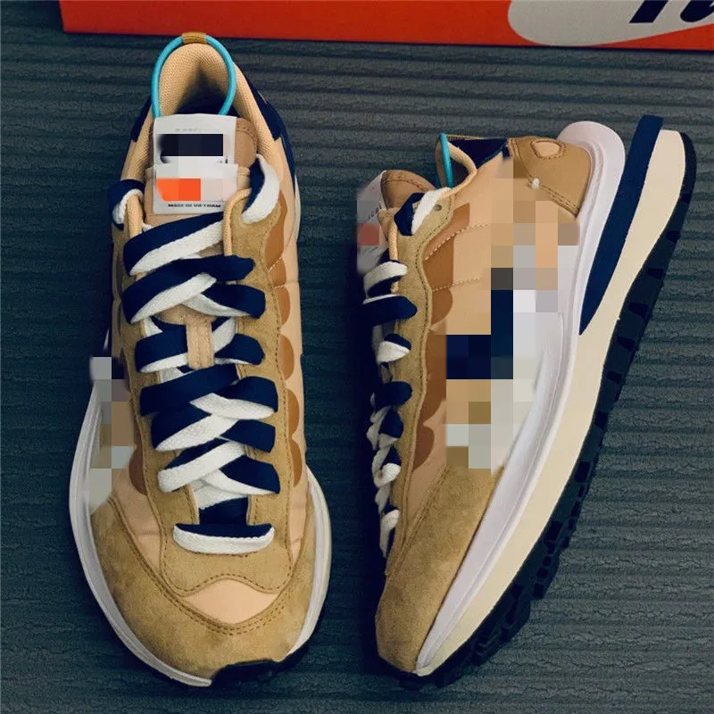2021 new waffle shoes outdoor leisure hundred tower couple running shoes platform shoes female student shoes 
2021 new waffle shoes outdoor leisure hundred tower couple running shoes platform shoes female student shoes