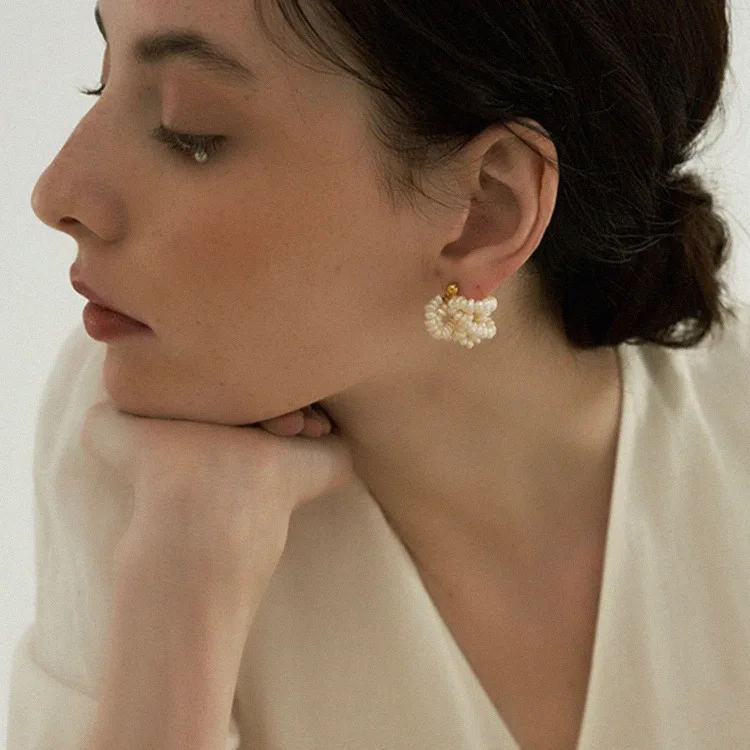 WomeEarring Retro Personality Temperament Versatile Natural Pearl String Fairy Earring
WomeEarring Retro Personality Temperament Versatile Natural Pearl String Fairy Earring
