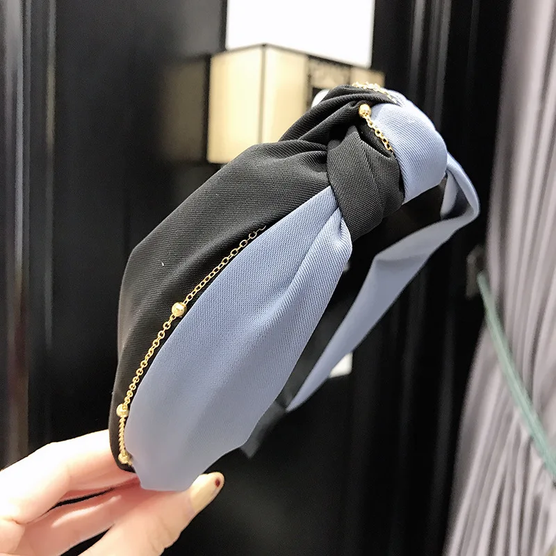 1PCS Ladies Headband, Chain Two-Color Knotted Headband, Fashion Sports Wear Hairpin, Wash Your Face And Press Hairband
1PCS Ladies Headband, Chain Two-Color Knotted Headband, Fashion Sports Wear Hairpin, Wash Your Face And Press Hairband