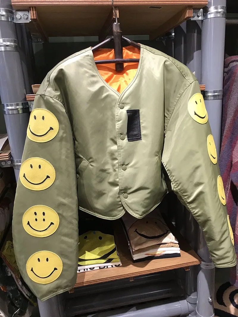 KAPITAL Smiley Jacket Men Women MA-1 Army Green Leather Smiley Logo High Street Kapital Jacket Coat
KAPITAL Smiley Jacket Men Women MA-1 Army Green Leather Smiley Logo High Street Kapital Jacket Coat