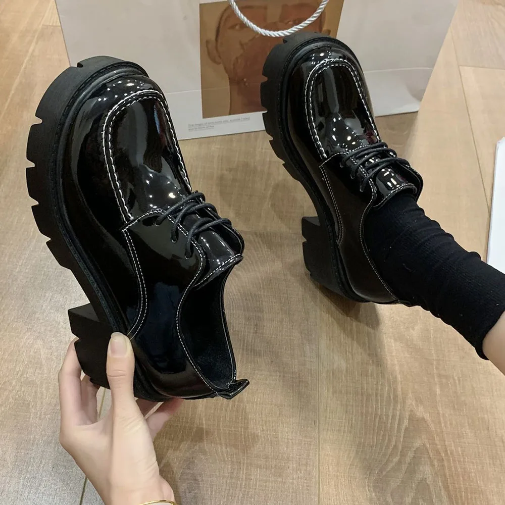 Japanese School Uniform Jk Student Shoes Girls Women Kawaii Lolita Soft Sister Round Toe Platform low Heel shoes Mary Jane Shoes
Japanese School Uniform Jk Student Shoes Girls Women Kawaii Lolita Soft Sister Round Toe Platform low Heel shoes Mary Jane Shoes