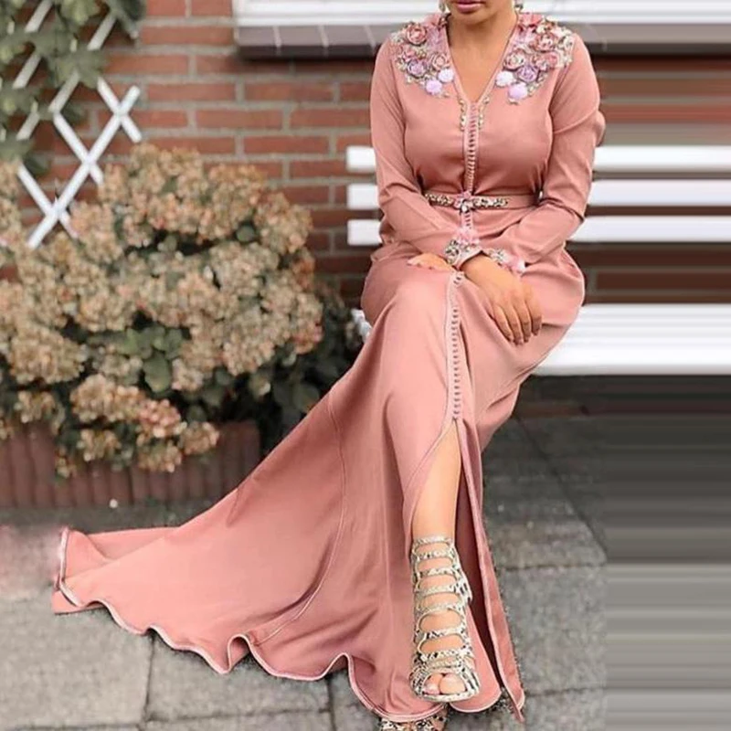 Pink Moroccan Caftan Evening Dress 2021 Long Sleeves Islamic Dubai Saudi Arabic Formal Evening Dress Appliques Abaya Prom Dress
Pink Moroccan Caftan Evening Dress 2021 Long Sleeves Islamic Dubai Saudi Arabic Formal Evening Dress Appliques Abaya Prom Dress