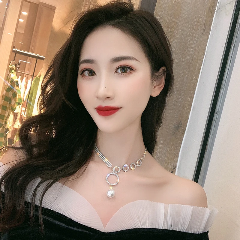 CY Light Luxury Temperament Diamond Ring Clavicle Chain Female European and American Neck Accessories Short Necklace
CY Light Luxury Temperament Diamond Ring Clavicle Chain Female European and American Neck Accessories Short Necklace