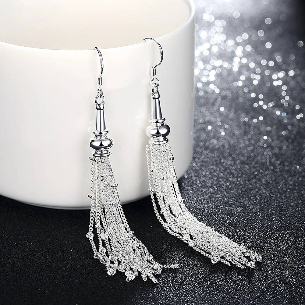 ZEMIOR Waterfall Shape Simple Round Shape Earrings Silver Color K Pop Earrings For Woman Fashion Jewelry Gift Best Selling
ZEMIOR Waterfall Shape Simple Round Shape Earrings Silver Color K Pop Earrings For Woman Fashion Jewelry Gift Best Selling