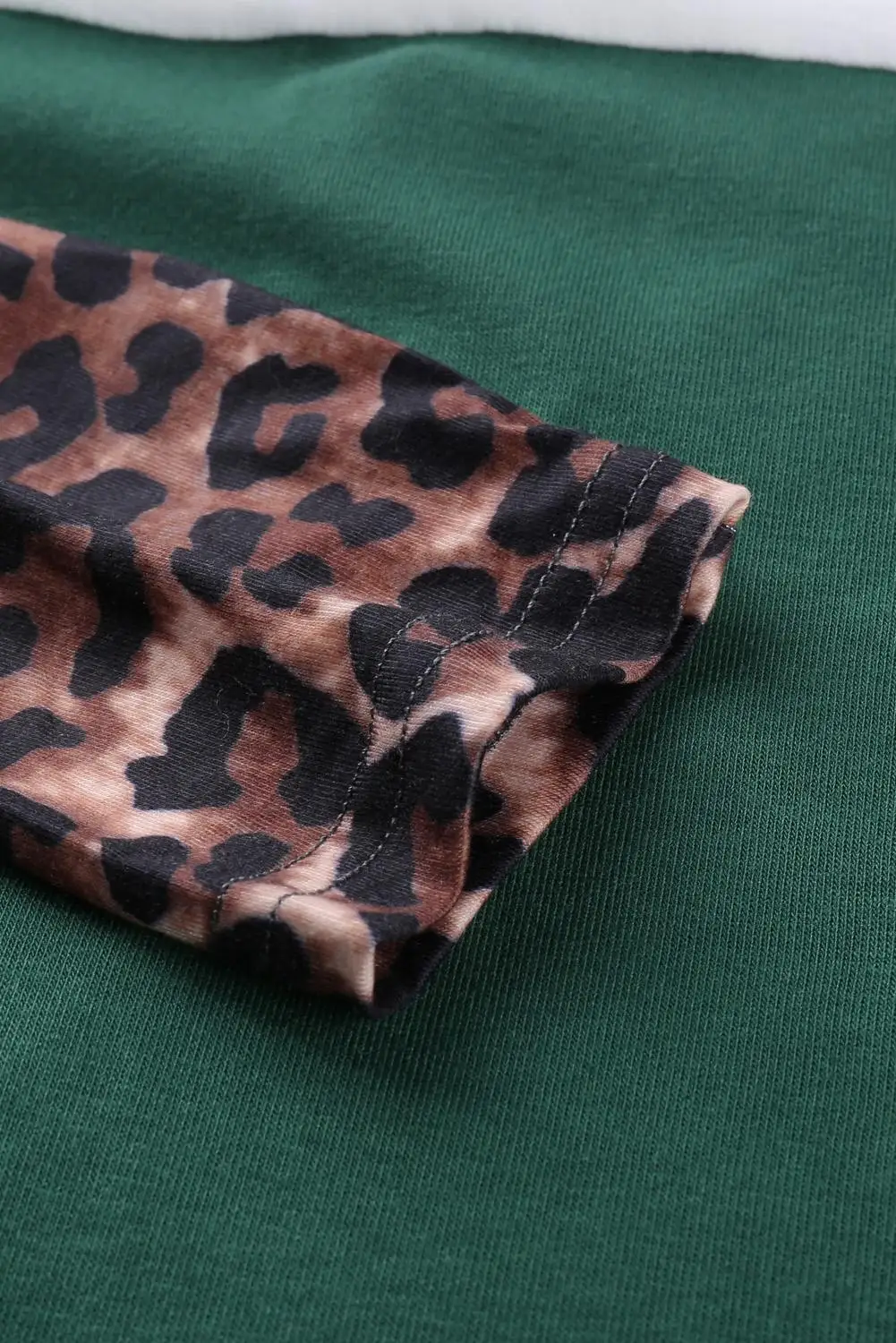 SEBOWEL Woman Colorblock Leopard Print Patchwork Knit Cardigan Female Casual Plus Size Sweater 2020 Autumn Full Sleeve Warm Tops
SEBOWEL Woman Colorblock Leopard Print Patchwork Knit Cardigan Female Casual Plus Size Sweater 2020 Autumn Full Sleeve Warm Tops