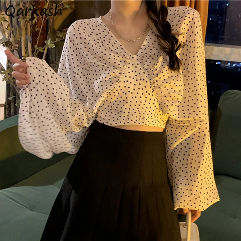 Блузка женская в горошек, элегантная базовая одежда в стиле ретро, простая Модная рубашка в Корейском стиле с длинным рукавом и большим бант...
Блузка женская в горошек, элегантная базовая одежда в стиле ретро, простая Модная рубашка в Корейском стиле с длинным рукавом и большим бант...