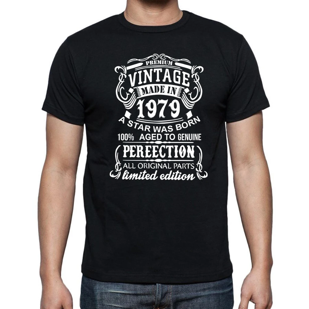 Made Vintage In 1979 T-Shirts Men Fashion T Shirts Short Sleeve 43 Years Old Birthday Gift Tshirt Cotton Tees Streetwear
Made Vintage In 1979 T-Shirts Men Fashion T Shirts Short Sleeve 43 Years Old Birthday Gift Tshirt Cotton Tees Streetwear