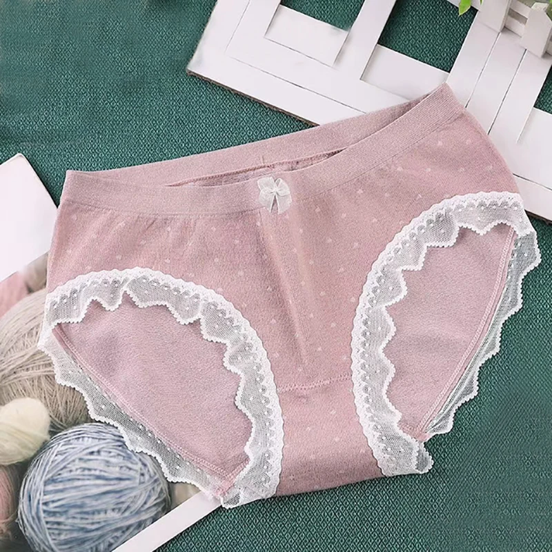 3pcs Ladies panties polka-dot tight briefs seamless panties graphene antibacterial panties lace trim and bow panties
3pcs Ladies panties polka-dot tight briefs seamless panties graphene antibacterial panties lace trim and bow panties