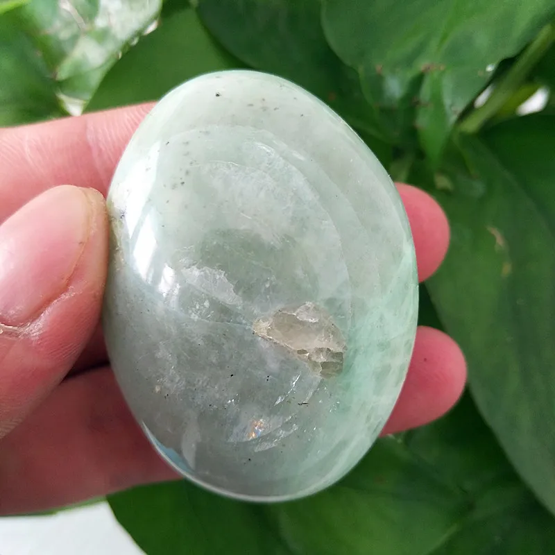 Natural Stone Green Moonlight Palm Chakra Feng Shui Healing Crystal 
Natural Stone Green Moonlight Palm Chakra Feng Shui Healing Crystal