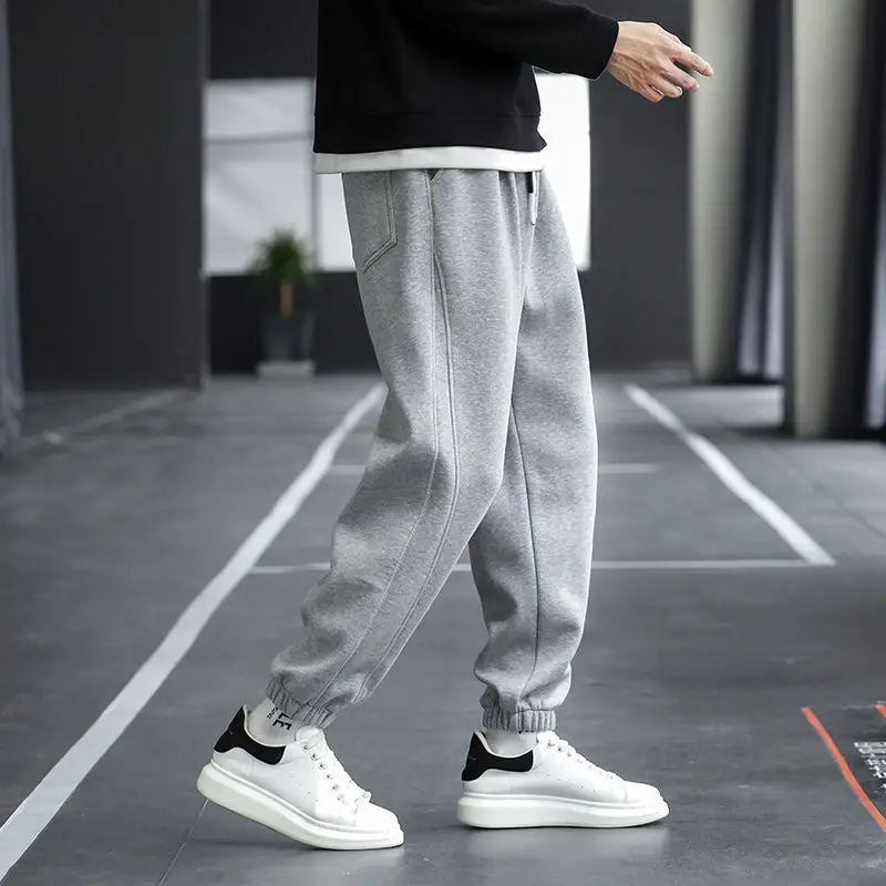 Autumn New Men's Trousers Large Korean Fashion Harlan Pants Youth Fashion Brand Leisure Sports Hip Hop Leggings Brand Men's Wear
Autumn New Men's Trousers Large Korean Fashion Harlan Pants Youth Fashion Brand Leisure Sports Hip Hop Leggings Brand Men's Wear