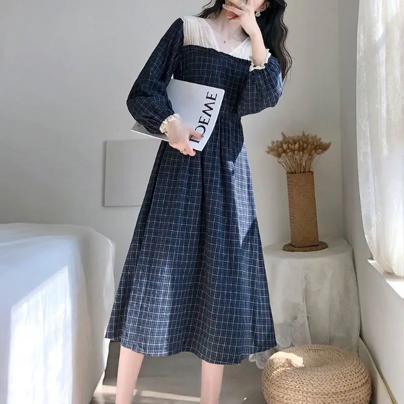 HOUZHOU Elegant Vintage Plaid Dress Women Lace Patchwork Long Sleeve Midi Dresses Spring Autumn Preppy Style Outfits Streetwear
HOUZHOU Elegant Vintage Plaid Dress Women Lace Patchwork Long Sleeve Midi Dresses Spring Autumn Preppy Style Outfits Streetwear