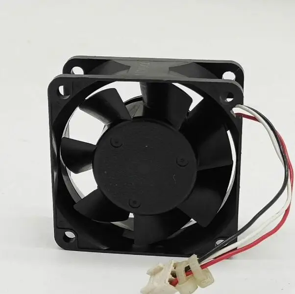 Оригинальный трехпроводной двухшаровой вентилятор NMB 2410ML-04W-B59 60256 см 12 в а для измерения скорости
Оригинальный трехпроводной двухшаровой вентилятор NMB 2410ML-04W-B59 60256 см 12 в а для измерения скорости