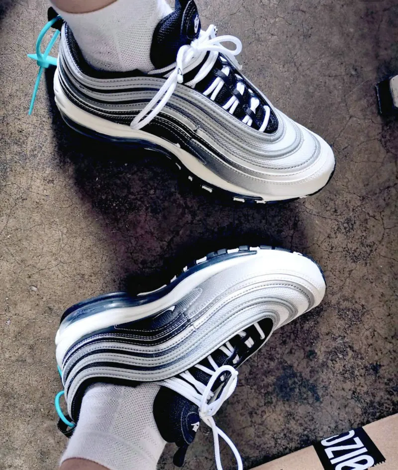 New Arrival Original Air Max 97 Silver Bullet Fashion Running Shoes For Men's Women's Outdoor Sports Sneakers 884421-001
New Arrival Original Air Max 97 Silver Bullet Fashion Running Shoes For Men's Women's Outdoor Sports Sneakers 884421-001