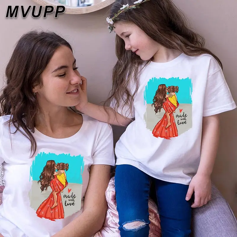 

Семейная одежда MVUPP, сочетающаяся с милой одеждой для мамы и дочки, семейный образ, одежда для мамы, мамы, мамы и ребенка, футболка для девочек...
