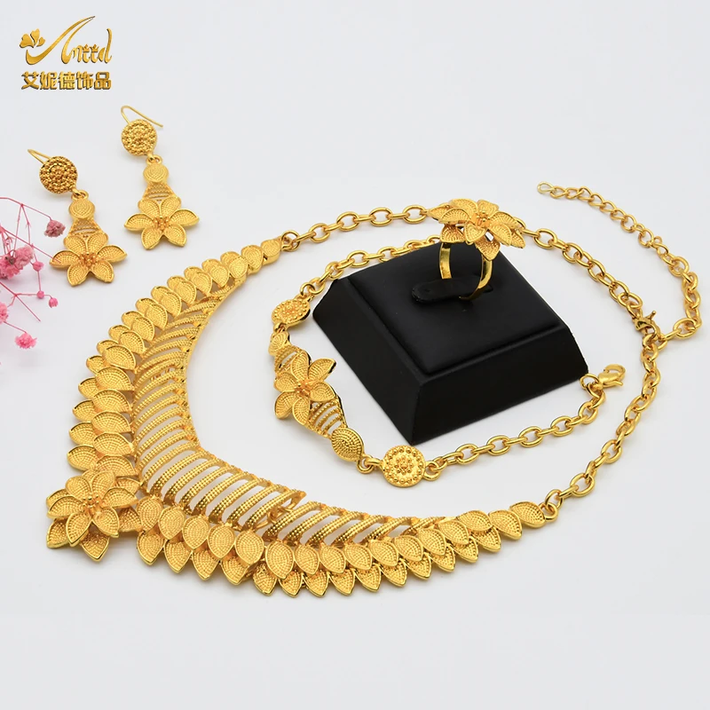 African Gold Plated Jewelry Set For Women Dubai Flower Neckace Earrings Bracelet Rings Sets Nigerian Wedding Party Jewellery
African Gold Plated Jewelry Set For Women Dubai Flower Neckace Earrings Bracelet Rings Sets Nigerian Wedding Party Jewellery