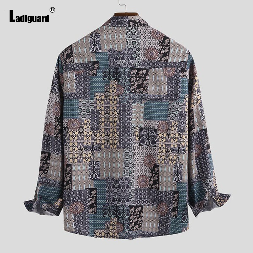 Plus Size 4xl Men Fashion Tops Streetwear Long Sleeve Casual Model Print Blouse Sexy Mens clothing 2021 Single-Breasted Shirt
Plus Size 4xl Men Fashion Tops Streetwear Long Sleeve Casual Model Print Blouse Sexy Mens clothing 2021 Single-Breasted Shirt
