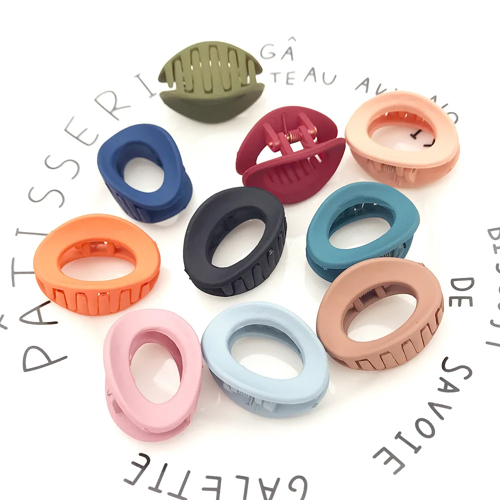 1PC 2019 New Arrival Korean Fashion Design Women Hair Claw Solid Color Hair Crab Retro Square Scrub Hair Clips
1PC 2019 New Arrival Korean Fashion Design Women Hair Claw Solid Color Hair Crab Retro Square Scrub Hair Clips