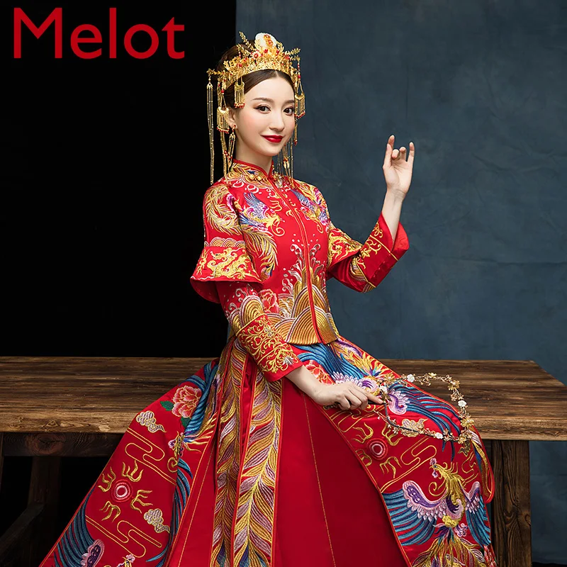 High-End Luxury Chinese Wedding Bridal Dress Wedding Dress Embroidered Long Sleeve Straight Lapel Costume Trailing Dress
High-End Luxury Chinese Wedding Bridal Dress Wedding Dress Embroidered Long Sleeve Straight Lapel Costume Trailing Dress