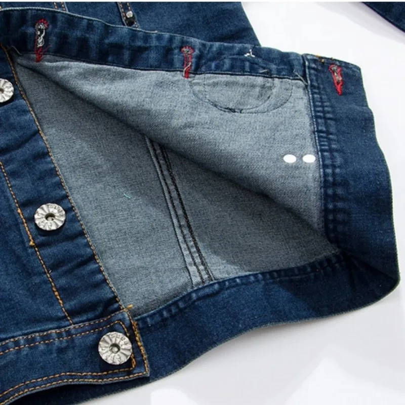 Autumn Printed Stand Collar Denim Jacket Men Fashion Slim Fit Harajuku Rivet Jeans Coat Male Hip Hop Streetwear Clothes 2019 New
Autumn Printed Stand Collar Denim Jacket Men Fashion Slim Fit Harajuku Rivet Jeans Coat Male Hip Hop Streetwear Clothes 2019 New