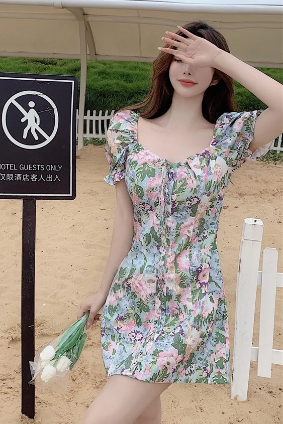 COIGARSAM French Style Floral Print Women Mini dress New Summer Puff Sleeve Belt Square Collar Dresses Design And Color 1296
COIGARSAM French Style Floral Print Women Mini dress New Summer Puff Sleeve Belt Square Collar Dresses Design And Color 1296