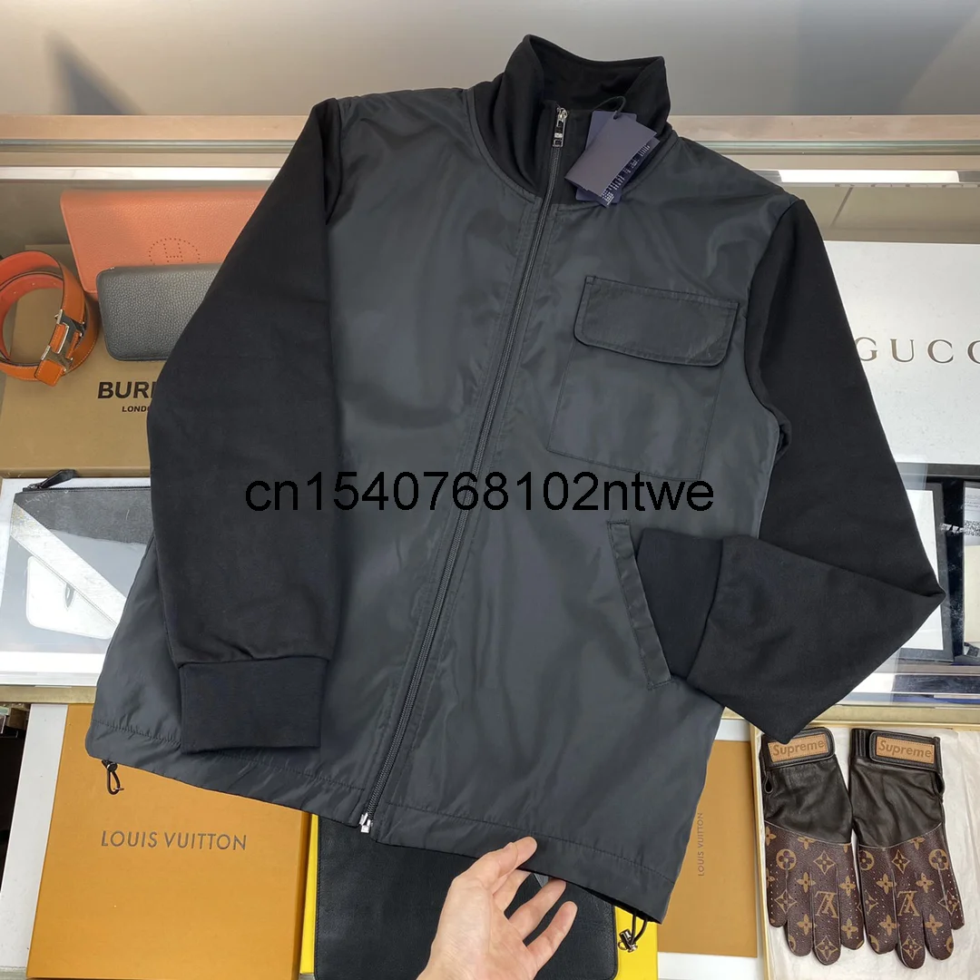 Autumn Men's Jacket Stitching Stand Collar Zipper Cardigan Windproof Waterproof Fabric Soft Comfortable Business Casual Jacket
Autumn Men's Jacket Stitching Stand Collar Zipper Cardigan Windproof Waterproof Fabric Soft Comfortable Business Casual Jacket