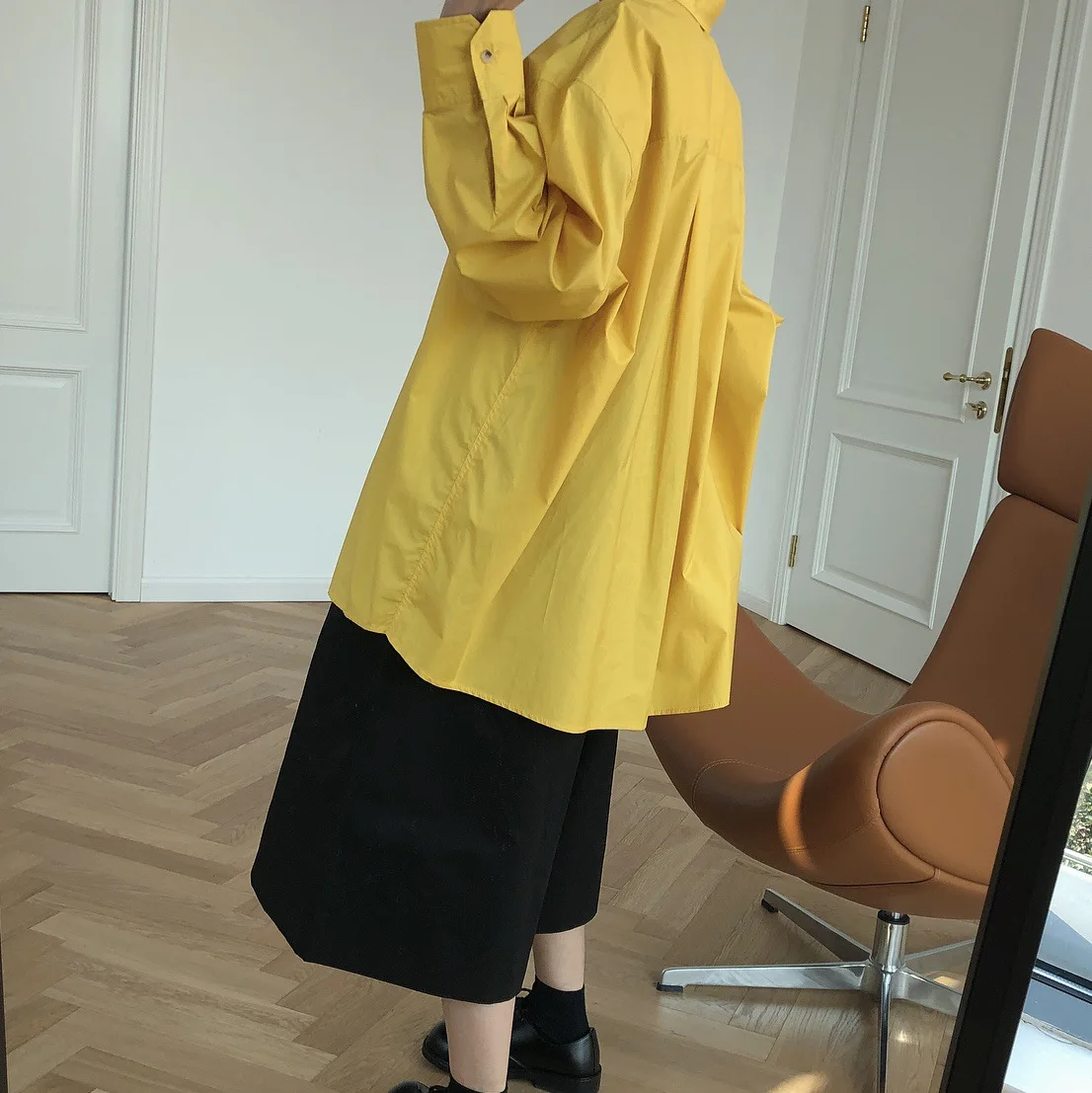 Autumn New Korean Version Lazy Wind Profile Lapel Loose Casual Comfortable Skin Shirt
Autumn New Korean Version Lazy Wind Profile Lapel Loose Casual Comfortable Skin Shirt