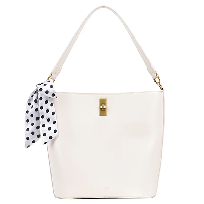 Niche Design Large-capacity Female Bag All-match 2021 New Fashion Messenger Bag Shoulder Bag Underarm Bucket Bag Width: 30cm
Niche Design Large-capacity Female Bag All-match 2021 New Fashion Messenger Bag Shoulder Bag Underarm Bucket Bag Width: 30cm