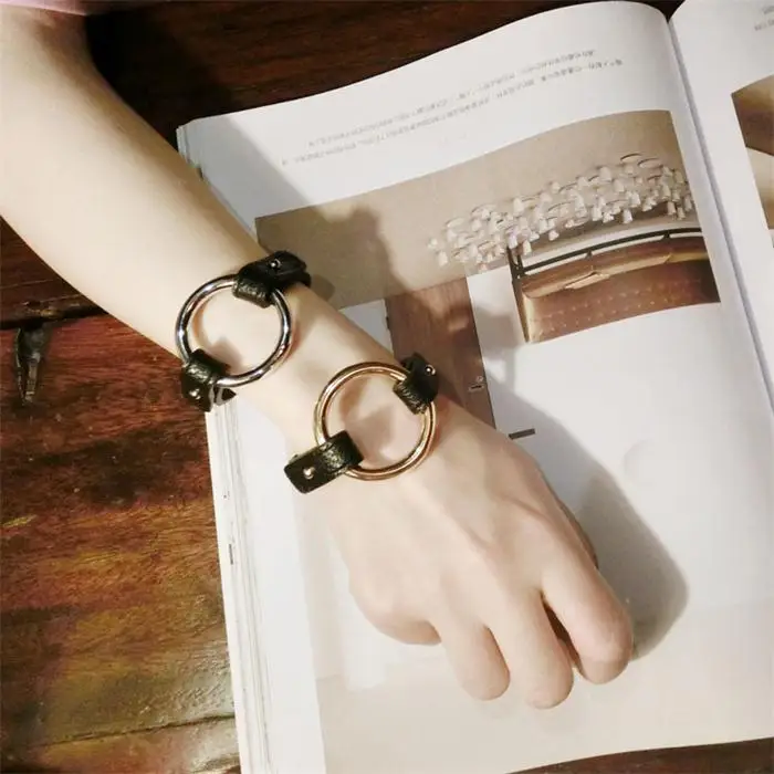 Модный стильный модный браслет в уличном стиле для съемки европейский и американский высокопрочный кожаный браслет в стиле ретро с металли...
Модный стильный модный браслет в уличном стиле для съемки европейский и американский высокопрочный кожаный браслет в стиле ретро с металли...