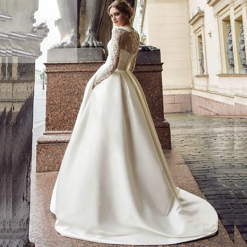 Wedding Dresses Long Sleeves A Line Satin Wedding Gown With Train Lace Appliques Boho Bride Dress Vestido De Noiva Brautkleider
Wedding Dresses Long Sleeves A Line Satin Wedding Gown With Train Lace Appliques Boho Bride Dress Vestido De Noiva Brautkleider