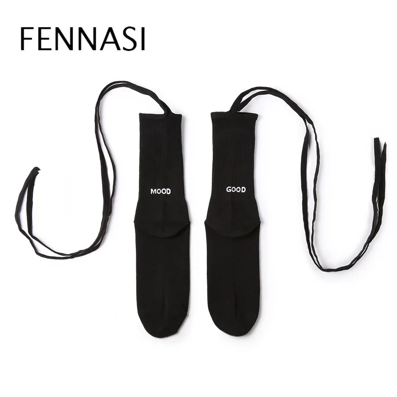 FENNASI весенне-летние модные трендовые Хлопковые женские носки, японские индивидуальные однотонные носки с надписью и завязанными веревками
FENNASI весенне-летние модные трендовые Хлопковые женские носки, японские индивидуальные однотонные носки с надписью и завязанными веревками