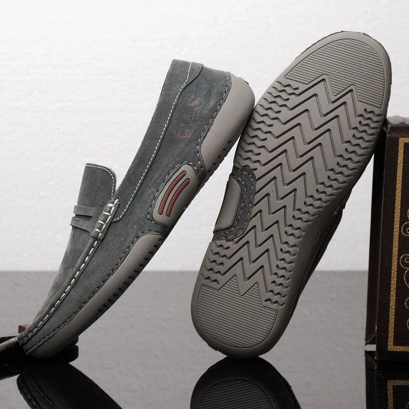 Mens Loafers Casual Suede Leather Shoes Men Fashion Sneakers Male Leisure Summer Shoes Classic Elegantes Gentleman Driving Flats
Mens Loafers Casual Suede Leather Shoes Men Fashion Sneakers Male Leisure Summer Shoes Classic Elegantes Gentleman Driving Flats