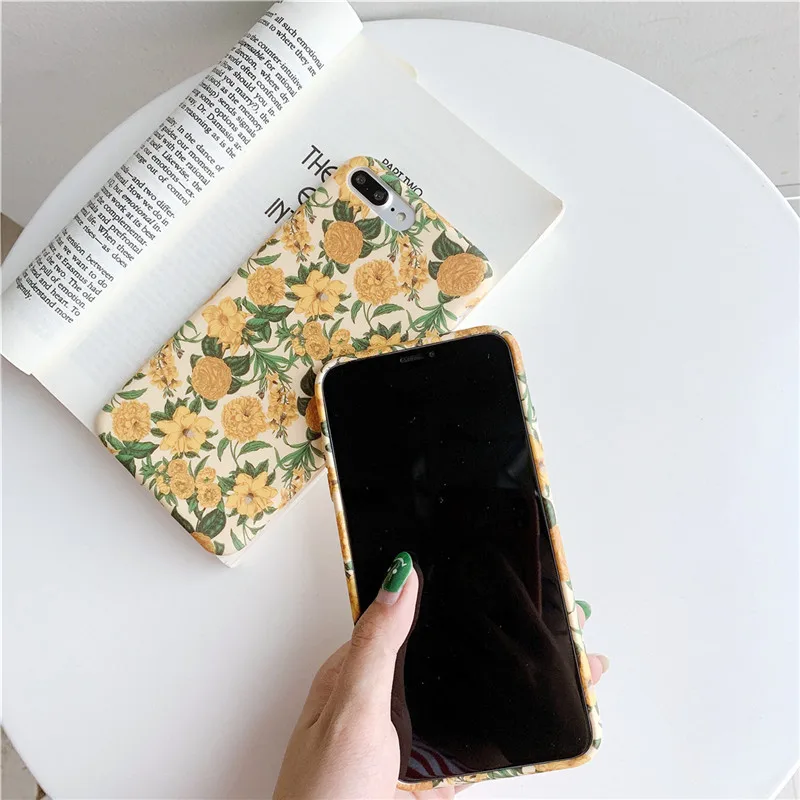 French retro yellow flower apple Xsmax mobile phone shell xr for iPhone11pro/7/8plus soft shell female
French retro yellow flower apple Xsmax mobile phone shell xr for iPhone11pro/7/8plus soft shell female