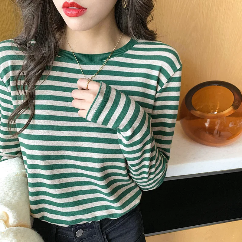 spring and autumn 2021 new color contrast foreign style round neck long sleeve T-shirt pure cotton
spring and autumn 2021 new color contrast foreign style round neck long sleeve T-shirt pure cotton