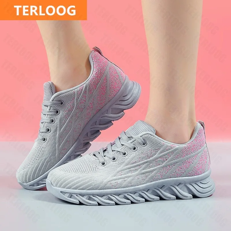 2021 Autumn New Casual Platform Sports Shoes Fashion Flats Lace Up Running Breathable Sneakers Mesh Women Shoes Hiking Zapatos
2021 Autumn New Casual Platform Sports Shoes Fashion Flats Lace Up Running Breathable Sneakers Mesh Women Shoes Hiking Zapatos