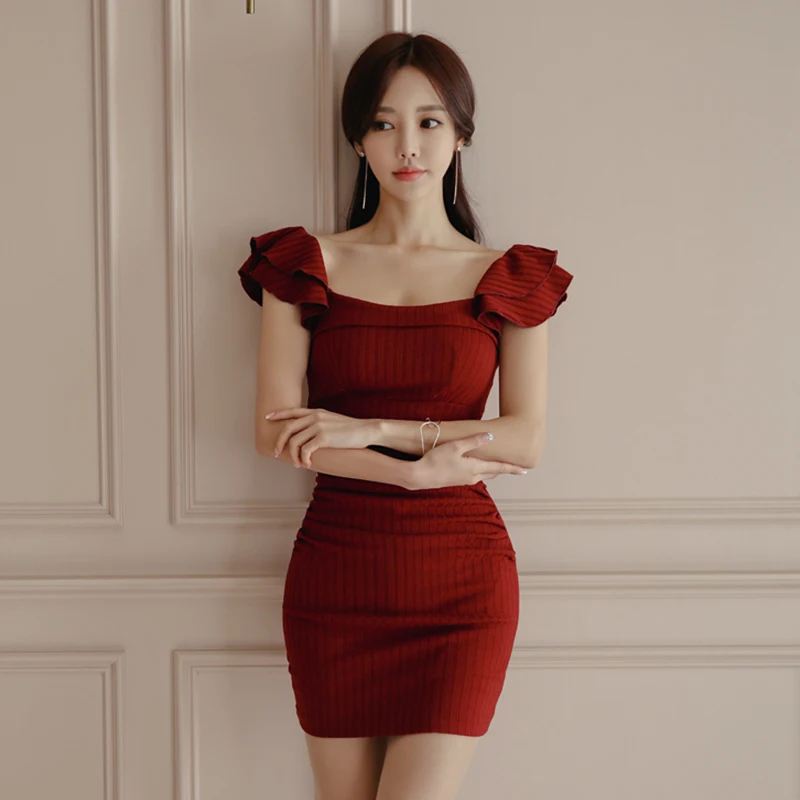2021 Korean Style Women Spring And Summer New Ribbed Solid Color Slim Knit Mini Dress Fashion Casual Bodycon Dress Female 
2021 Korean Style Women Spring And Summer New Ribbed Solid Color Slim Knit Mini Dress Fashion Casual Bodycon Dress Female