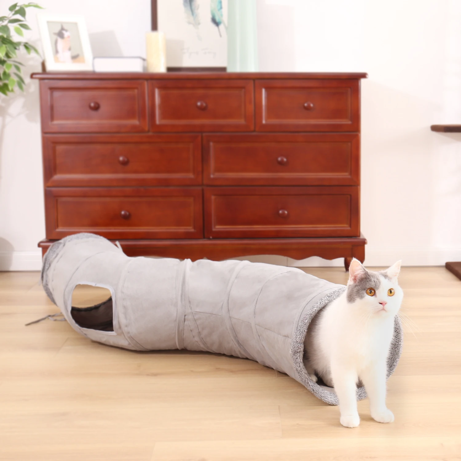 Interactive Toy Lovely Cat Tunnel Pet Funny Toy Foldable Pet Cat Tunnel Cat Training Toy for Cat Rabbit Animal Play Tunnel Tube
Interactive Toy Lovely Cat Tunnel Pet Funny Toy Foldable Pet Cat Tunnel Cat Training Toy for Cat Rabbit Animal Play Tunnel Tube