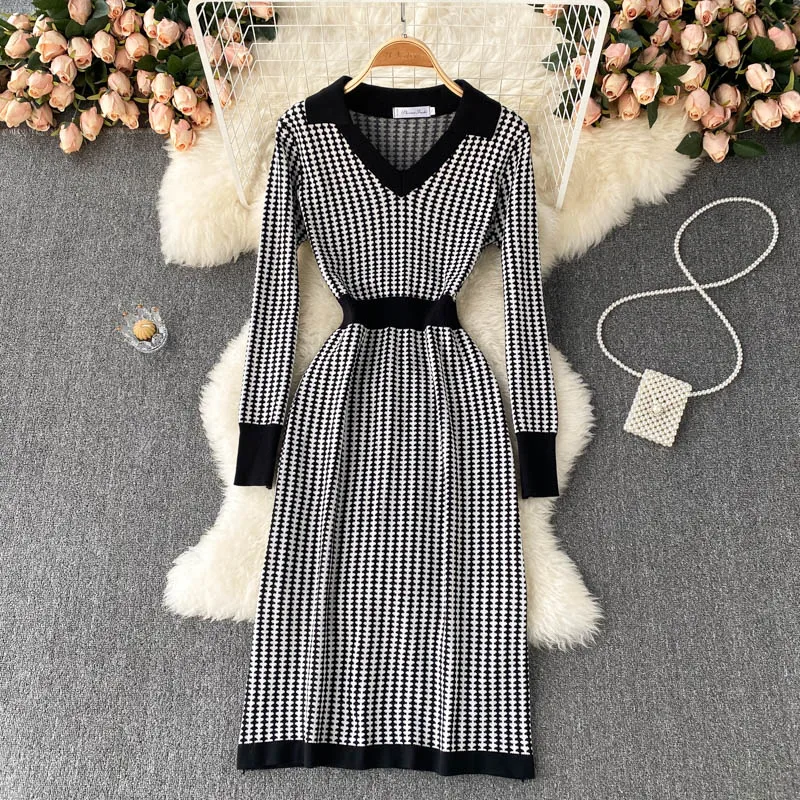 Women Plaid Houndstooth Knitted Sweater Dress Hepburn Fashion Retro Hit Color Patchwork OL Work Elegant Bodycon Dresses Robe New
Women Plaid Houndstooth Knitted Sweater Dress Hepburn Fashion Retro Hit Color Patchwork OL Work Elegant Bodycon Dresses Robe New