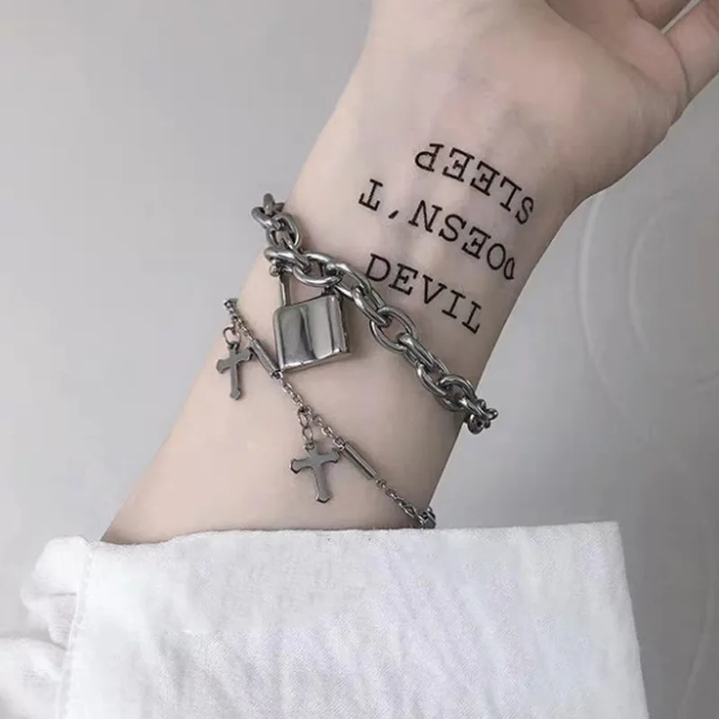 Lock Chain Cross Bracelet for Women Hip Hop Couple Bracelet Female Jewelry Charm Bracelets on Hand Stainless Steel men jewelry
Lock Chain Cross Bracelet for Women Hip Hop Couple Bracelet Female Jewelry Charm Bracelets on Hand Stainless Steel men jewelry
