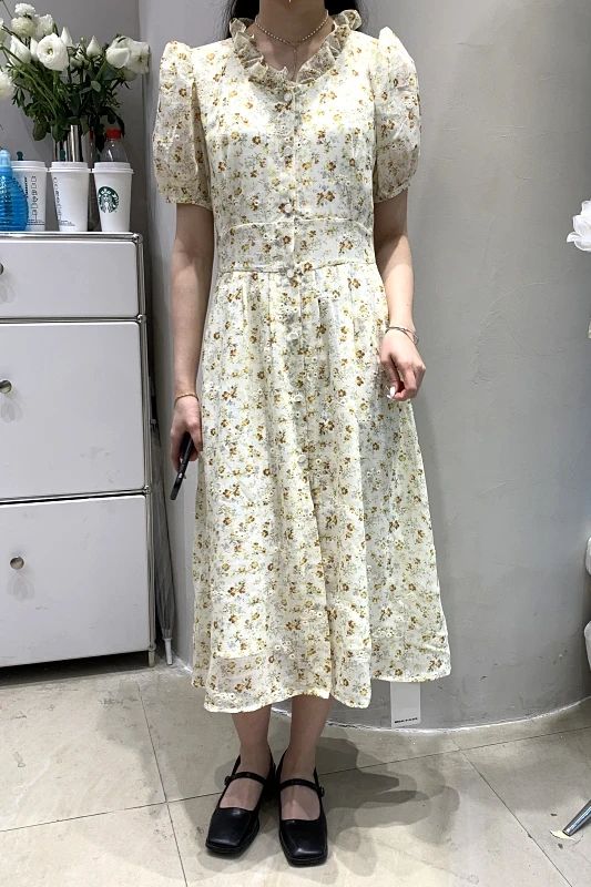 Female Print Floral Dress 2021 Summer New Ruffles Neck Long Faldas Women French Short Sleeve Slim Vintage Midi Dress
Female Print Floral Dress 2021 Summer New Ruffles Neck Long Faldas Women French Short Sleeve Slim Vintage Midi Dress