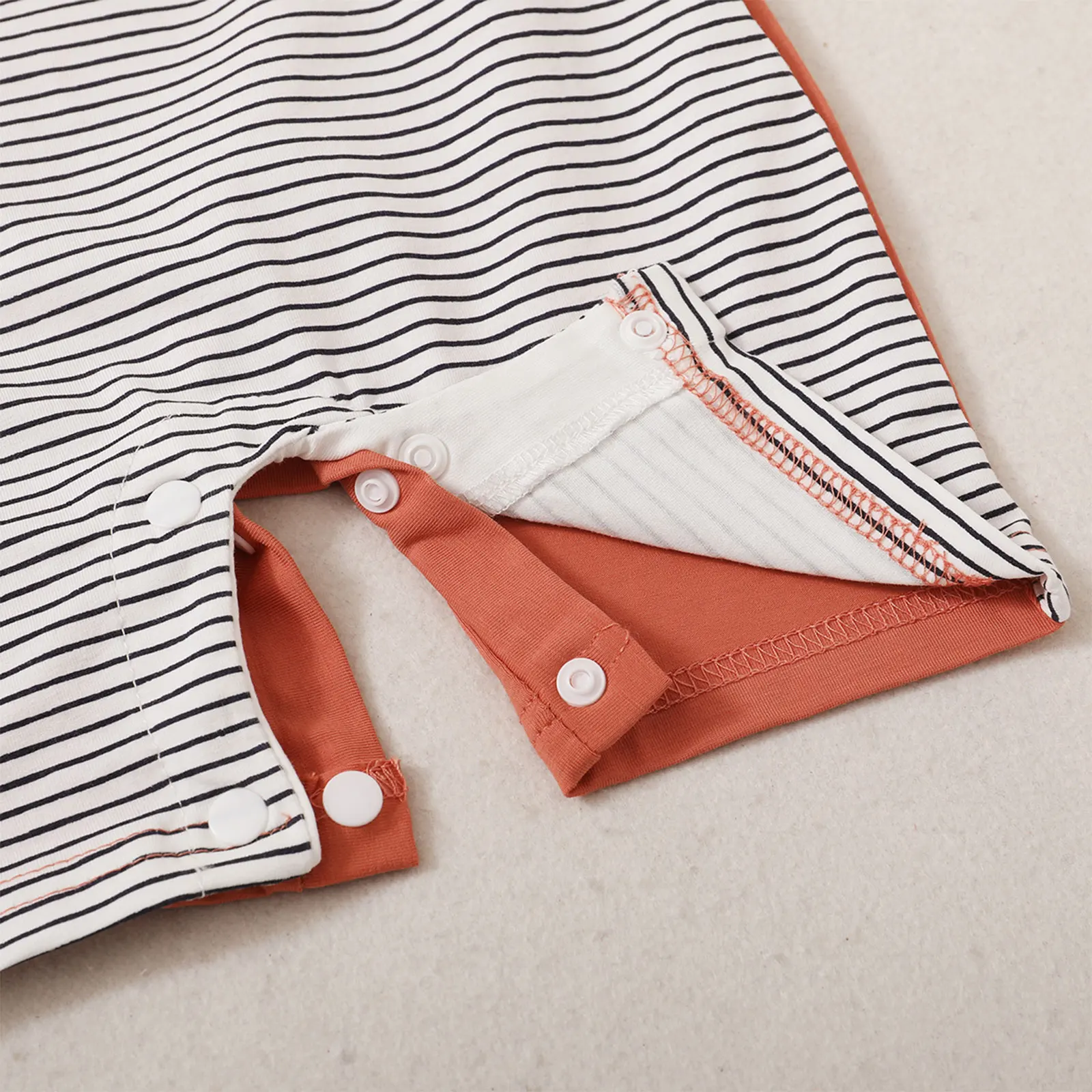 Baby Boys Striped Romper with Bow Tie Short Sleeve O-neck Jumpsuit with Buttons for Summer
Baby Boys Striped Romper with Bow Tie Short Sleeve O-neck Jumpsuit with Buttons for Summer