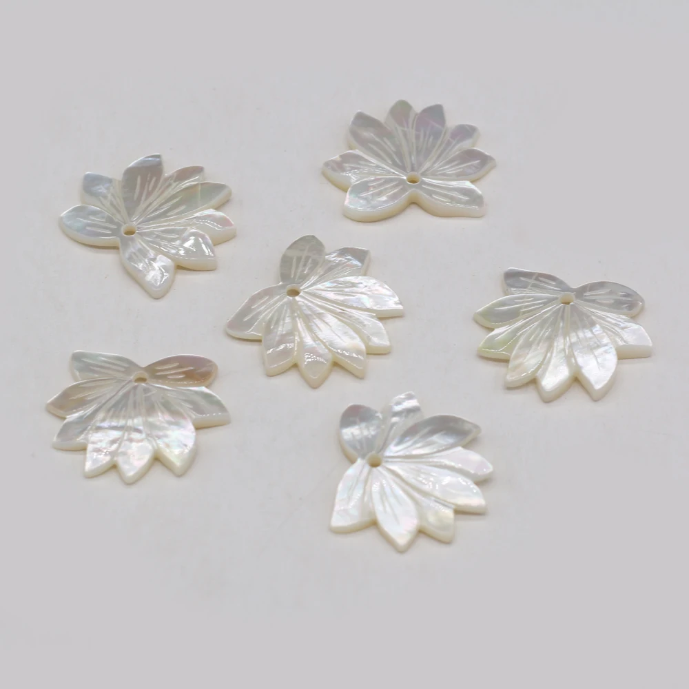 New Natural Shell Pendant Leaf Shape White Shell Pendant for Women Jewelry Making DIY Necklace Accessories Size 27x27mm
New Natural Shell Pendant Leaf Shape White Shell Pendant for Women Jewelry Making DIY Necklace Accessories Size 27x27mm