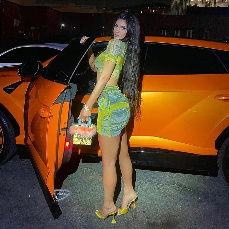 RANMO Celebridade kyliejenner round neck short sleeve perspective mesh printing tight combination sexy ladies summer water sport
RANMO Celebridade kyliejenner round neck short sleeve perspective mesh printing tight combination sexy ladies summer water sport