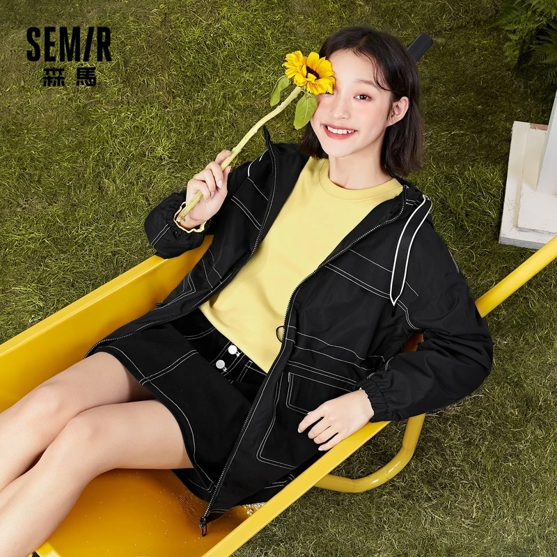 SEMIR Windbreaker women spring 2021 new loose and thin mid-length women hooded jacket color long-sleeved top
SEMIR Windbreaker women spring 2021 new loose and thin mid-length women hooded jacket color long-sleeved top