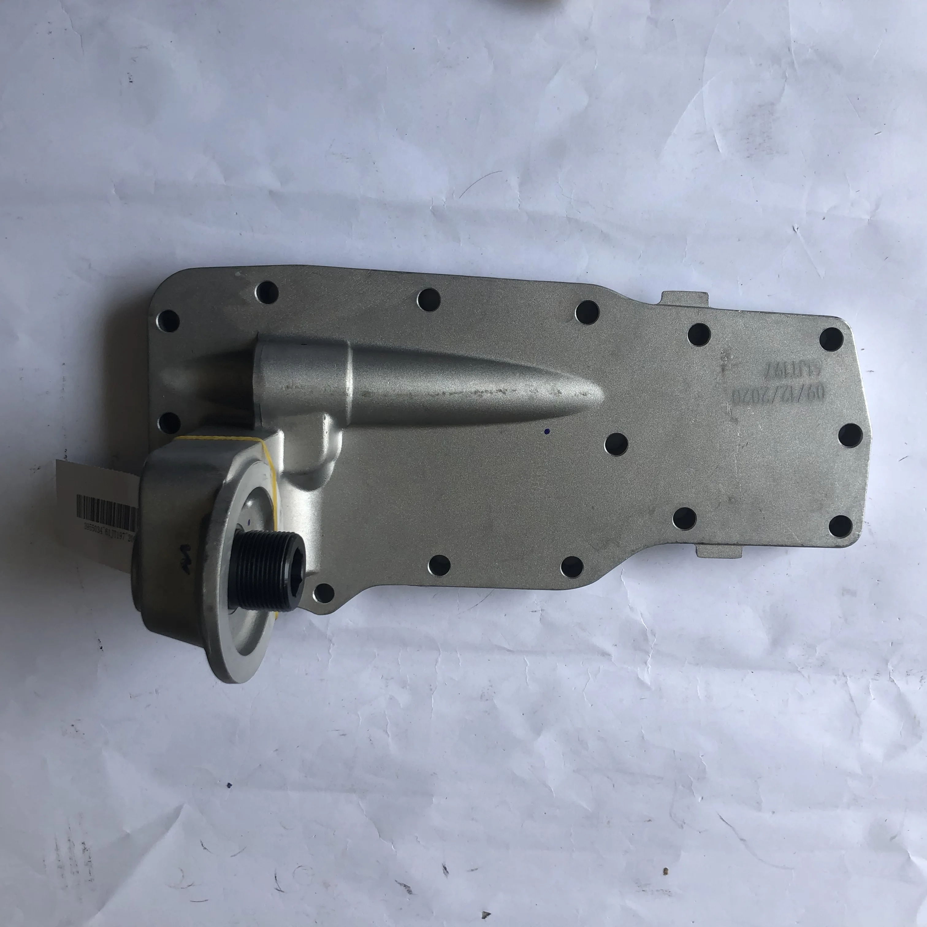 Genuine DCEC QSB6.7 diesel engine oil filter housing 3965153 3955034 Lubricating Oil Filter Head
Genuine DCEC QSB6.7 diesel engine oil filter housing 3965153 3955034 Lubricating Oil Filter Head