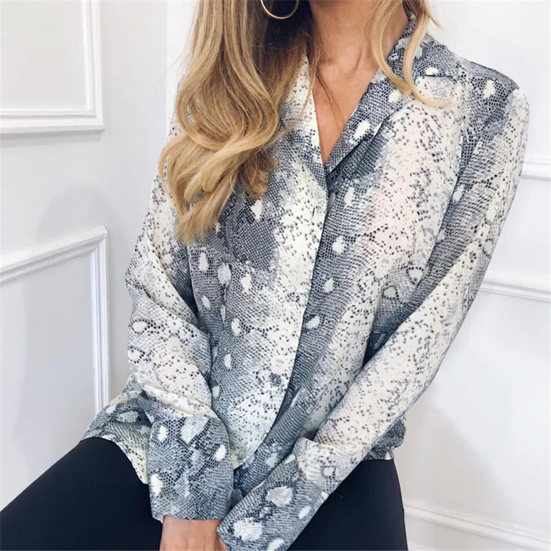 Women Ladies Blouses And Tops Casual Ruffles Leopard Printed Shirt Autumn Spring Long Sleeve Blouse blusas mujer de moda 2019
Women Ladies Blouses And Tops Casual Ruffles Leopard Printed Shirt Autumn Spring Long Sleeve Blouse blusas mujer de moda 2019