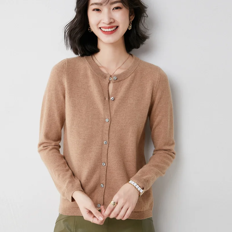 Spring 2021 New Women's Sweater Round Neck Solid Color Single Breasted Temperament Cardigan Casual Comfortable Loose Tops B151
Spring 2021 New Women's Sweater Round Neck Solid Color Single Breasted Temperament Cardigan Casual Comfortable Loose Tops B151
